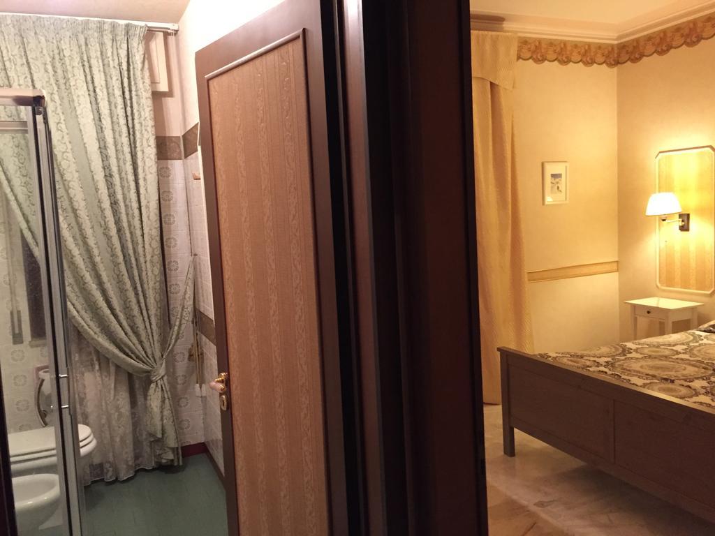 B&B Il Bagolaro Dell'Etna Sant'Agata Li Battiati Ruang foto