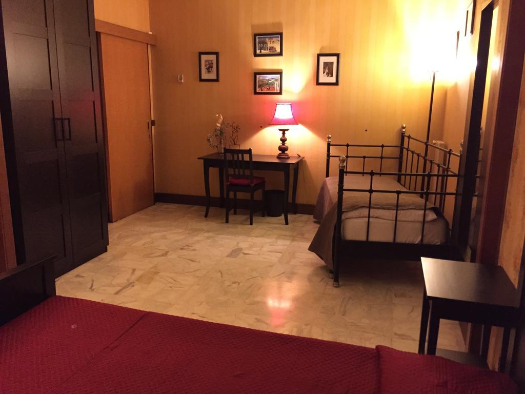 B&B Il Bagolaro Dell'Etna Sant'Agata Li Battiati Ruang foto