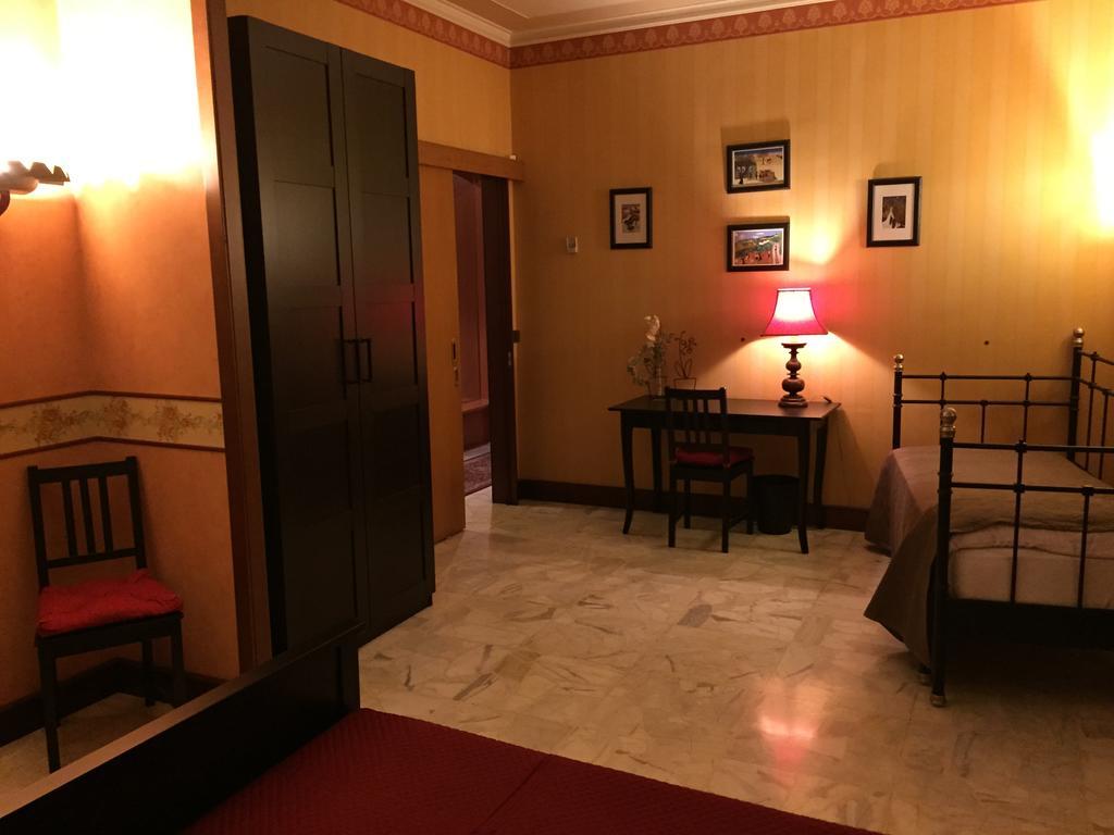 B&B Il Bagolaro Dell'Etna Sant'Agata Li Battiati Ruang foto