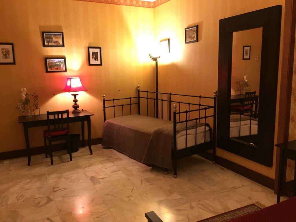 B&B Il Bagolaro Dell'Etna Sant'Agata Li Battiati Ruang foto