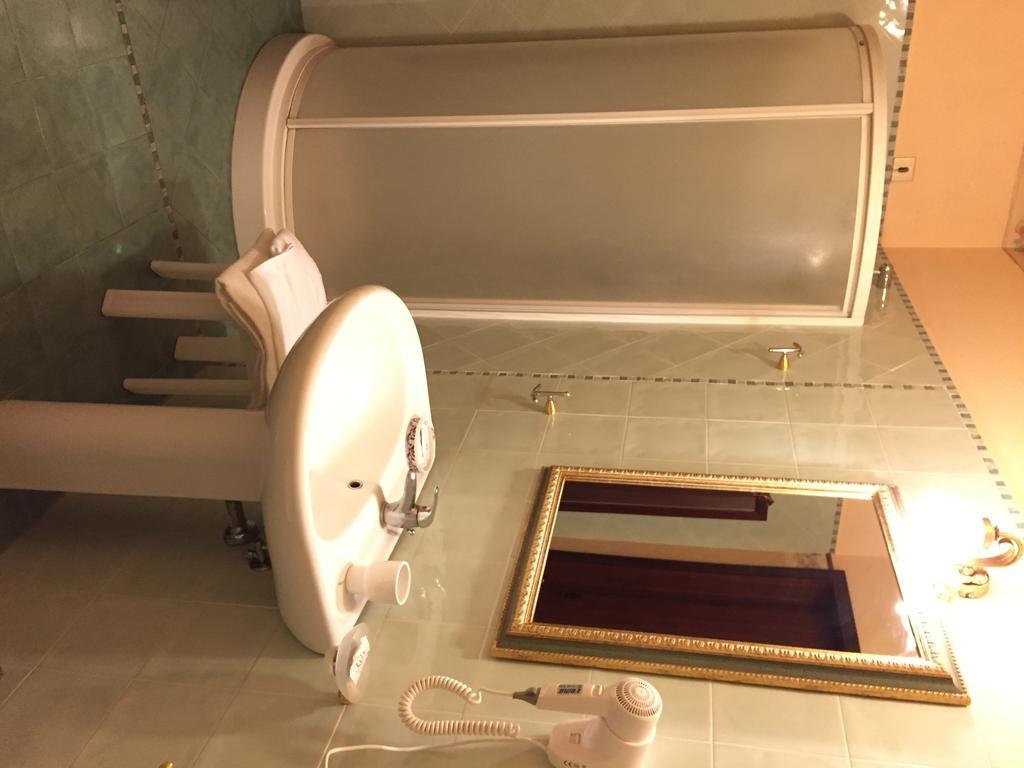 B&B Il Bagolaro Dell'Etna Sant'Agata Li Battiati Ruang foto